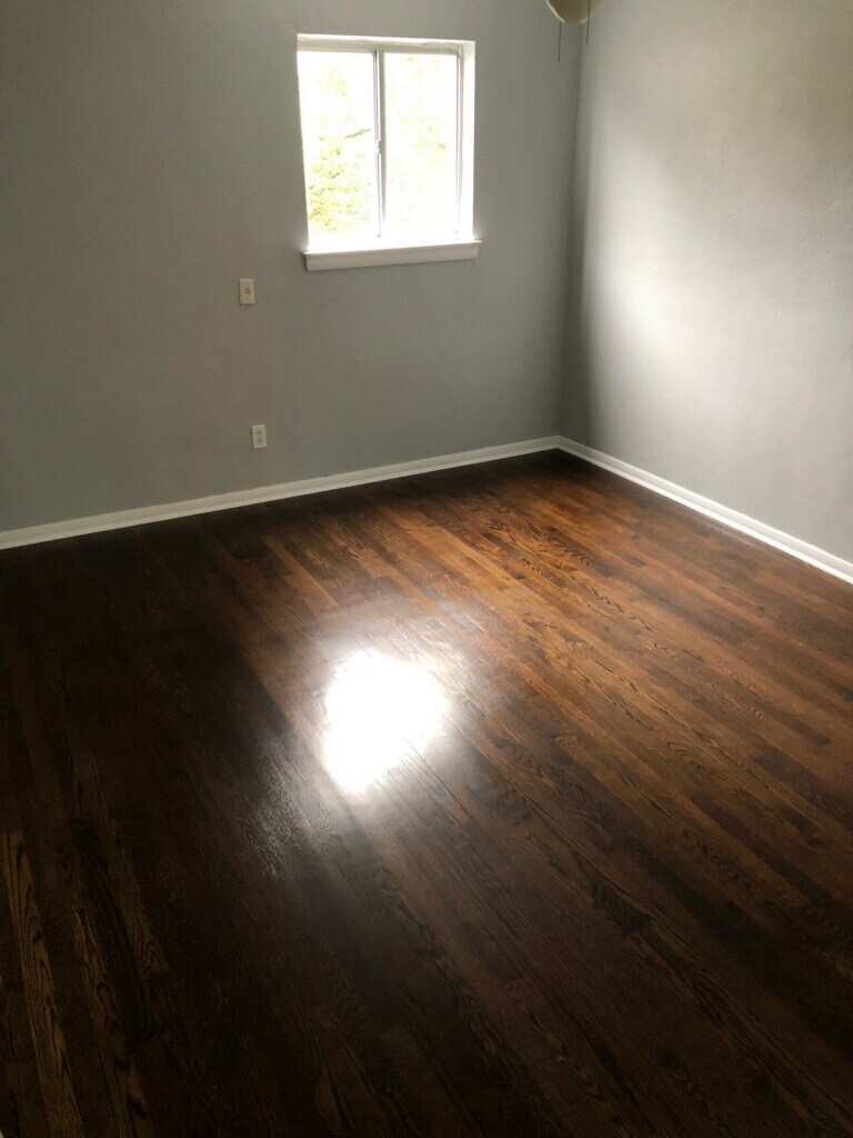 Building Photo - 301 Pepper Mill Ct