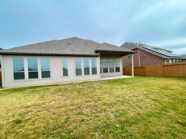 Building Photo - Spacious 4 Bedroom Brand New Home with 3 Car Garage in Seguin