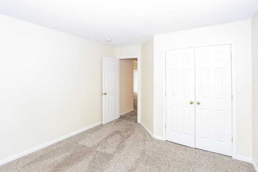 Building Photo - 1056 Meadowbrook Ln SW