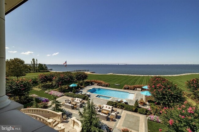 Building Photo - 200 Bridgeview Ln