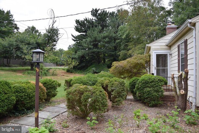 Building Photo - 4500 Franconia Rd