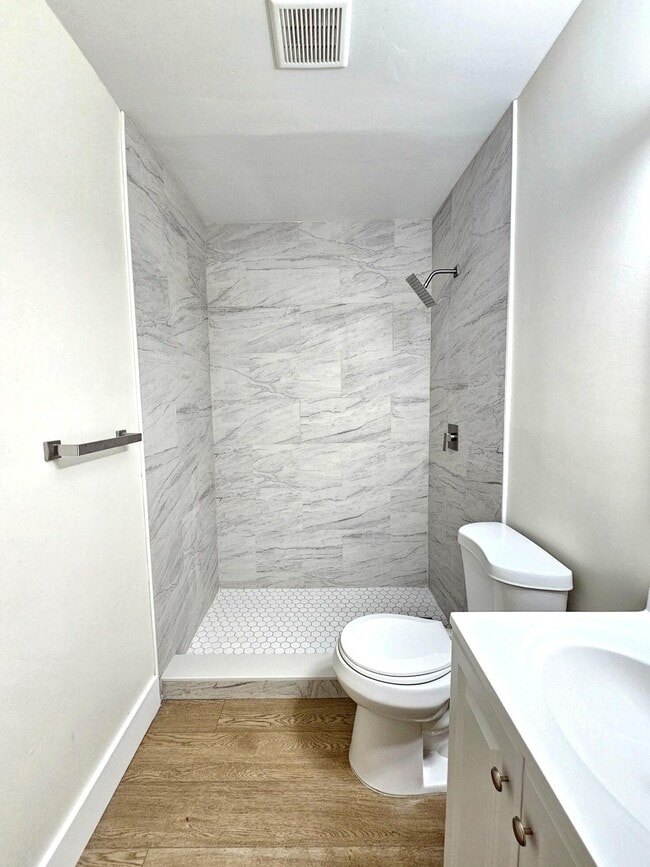 Building Photo - 4780 Orleans Ct