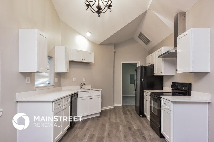 Building Photo - 295 Highland Cir