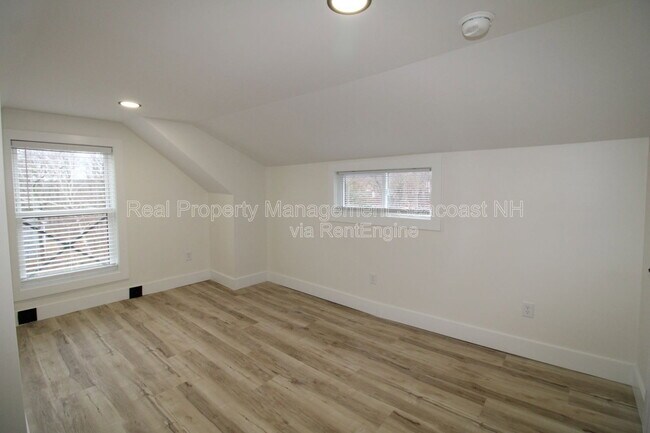 Building Photo - 253 1st NH Turnpike