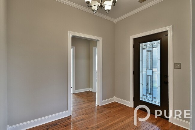 Building Photo - 5674 Duncan Rd