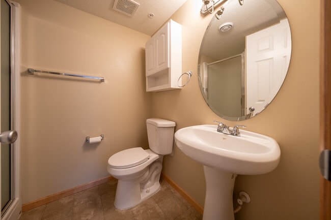 Building Photo - 15600 Tickseed Ln