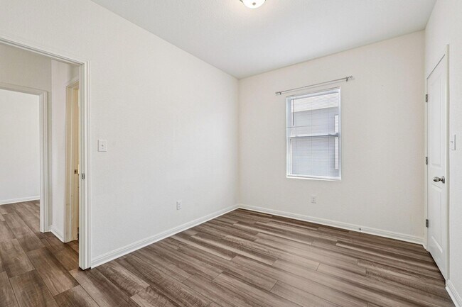 Building Photo - 191 Light Timber Rd