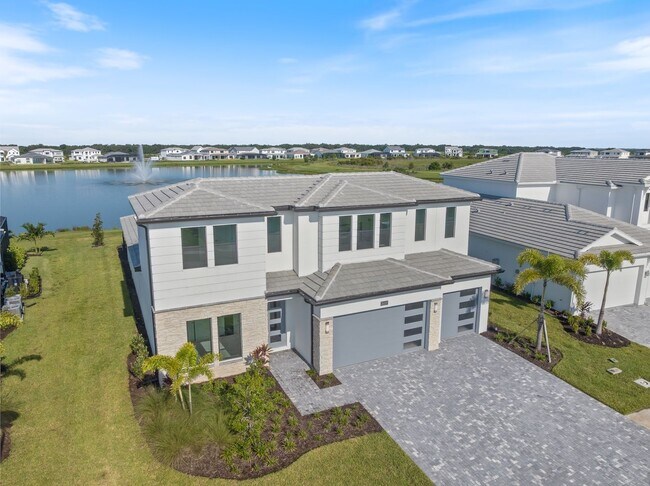 Building Photo - Brand New spacious 4bd/3.5bth Sarasota Hom...