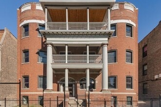 Building Photo - 444 E 48th St