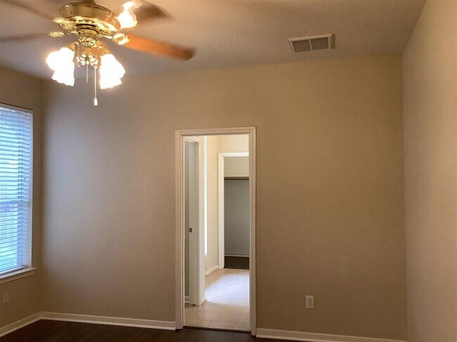 Building Photo - 14502 Heron Marsh Dr