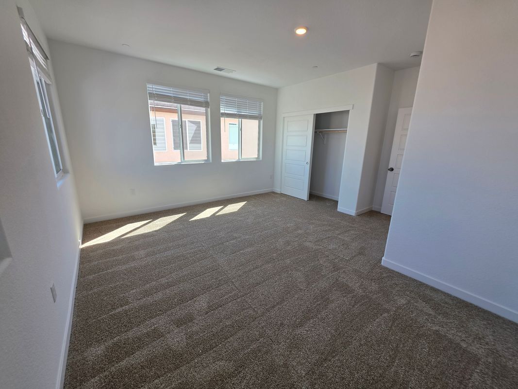 Building Photo - 10221 Terra Franca Wy