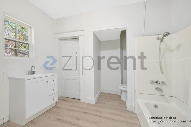 Building Photo - 3711 Wendelkin St