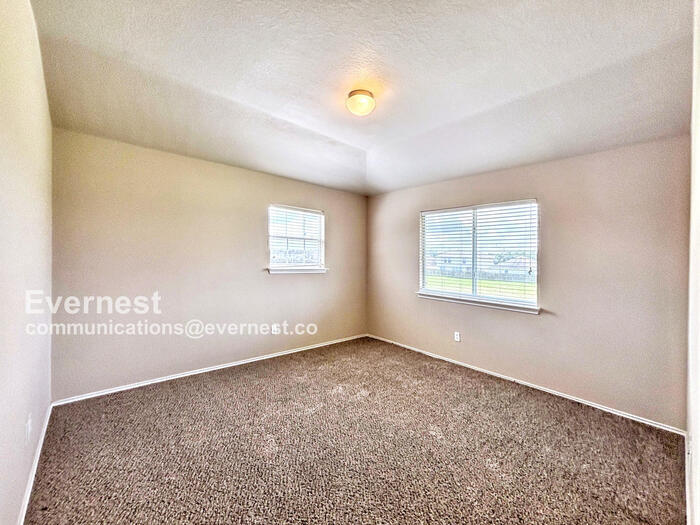 Building Photo - 14903 Sunset Bay Ct