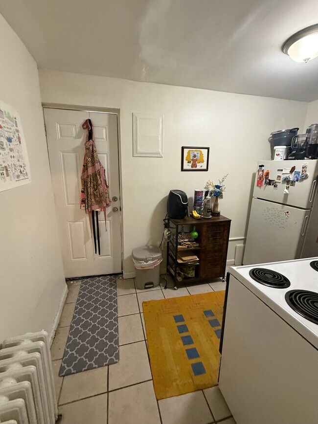 Building Photo - 1703 S 19th St