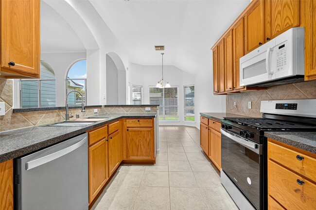 Building Photo - 4826 Claymill Ct