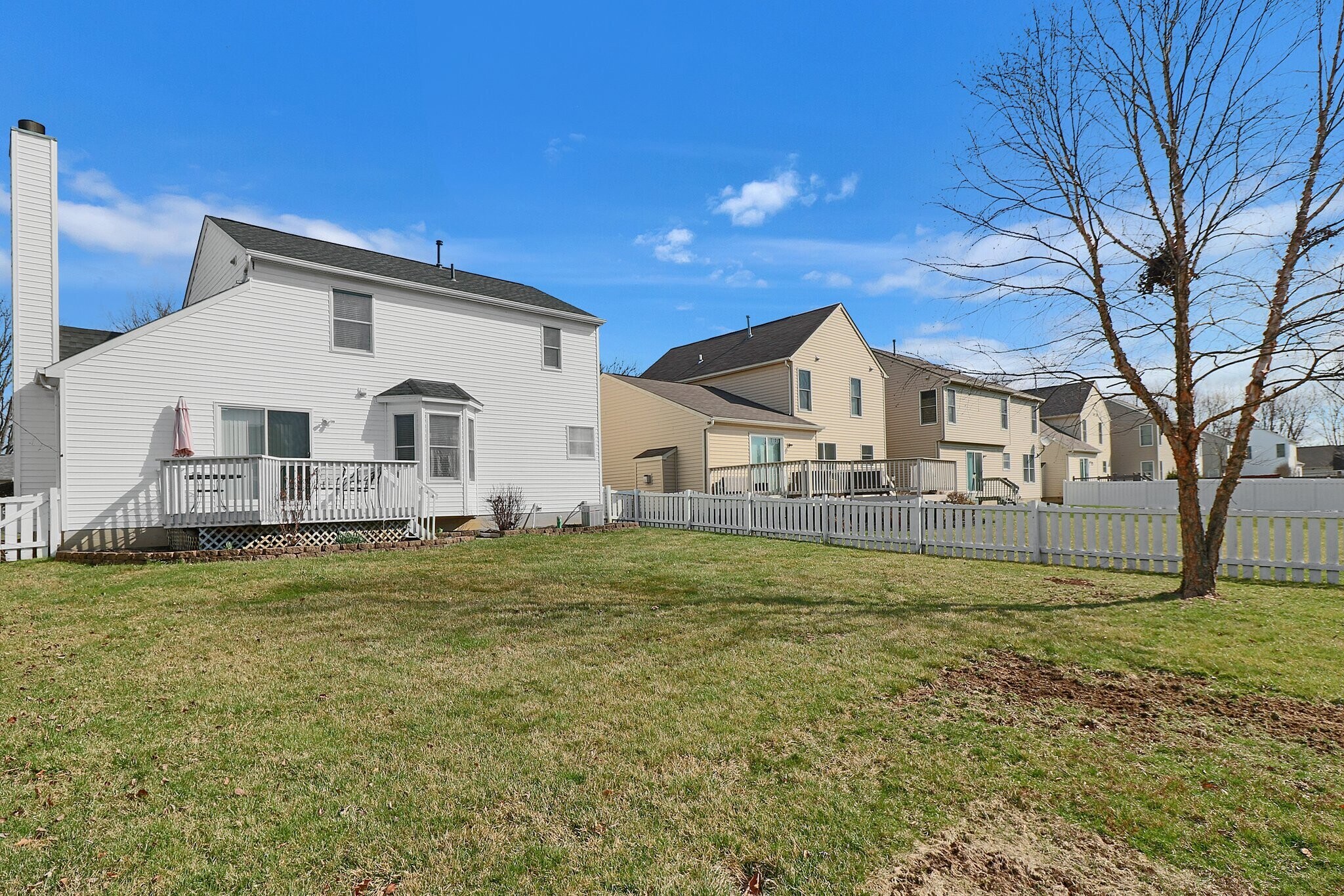 Building Photo - 321 Amber Wood Way