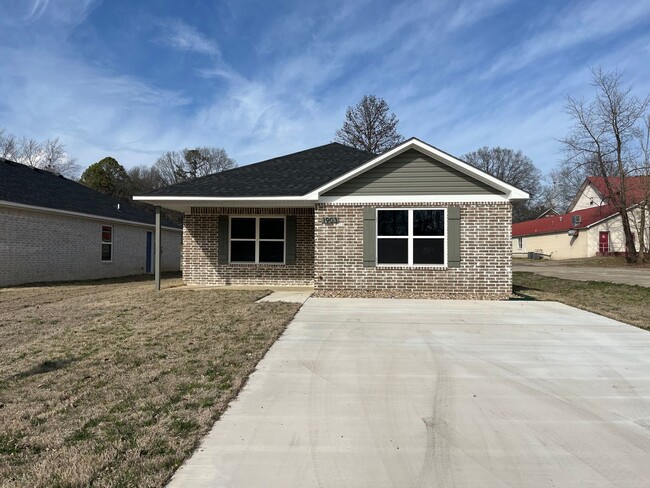 Primary Photo - 3 BED NEW CONSTRUCTION HOME IN VB