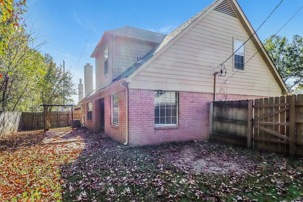 Building Photo - 1834 Dewars Cove N