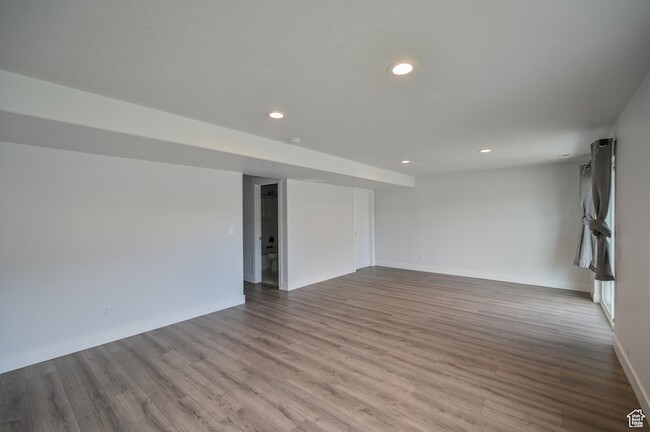 Building Photo - 16087 S Truss Dr