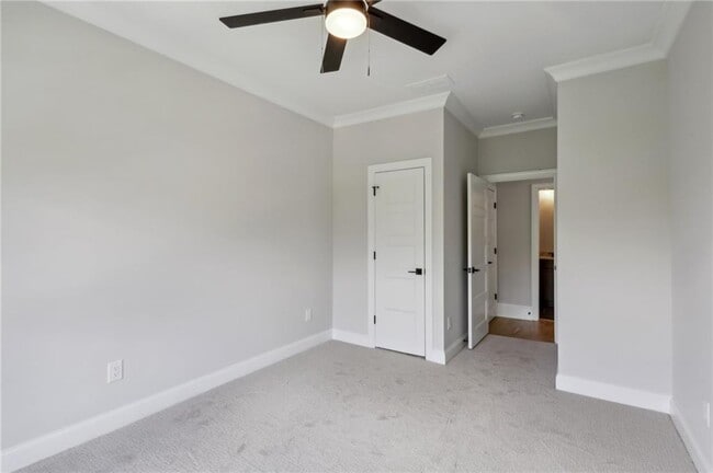 Building Photo - 240 Mystic Ridge Hill