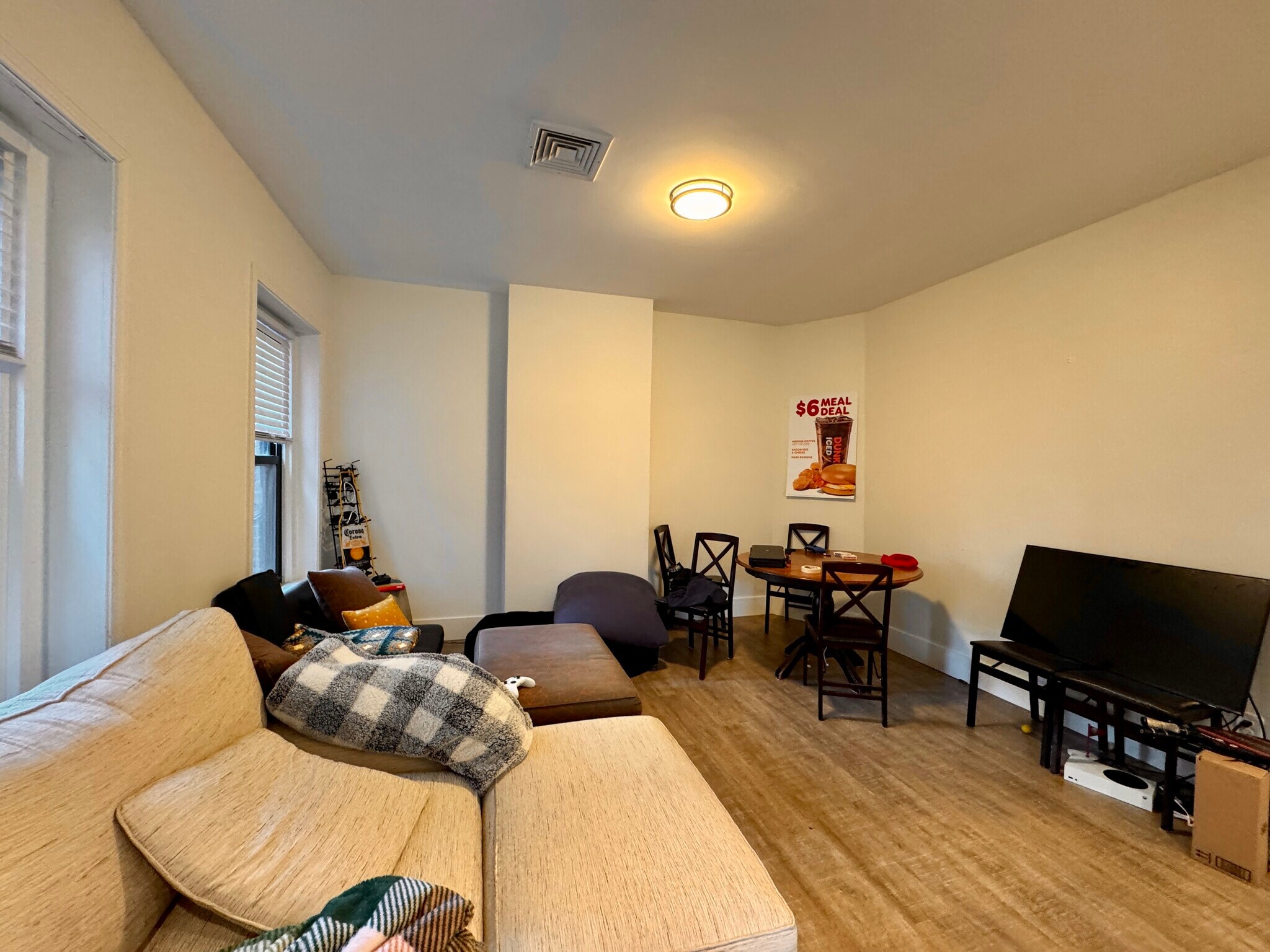 Building Photo - 1516 Tremont St