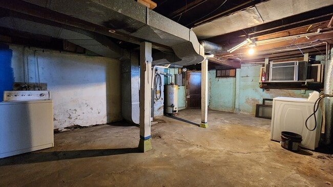 Building Photo - 1316 3rd Ave N