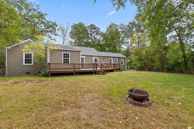 Building Photo - 949 Signal Rd
