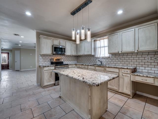 Building Photo - 2644 Annalea Ln