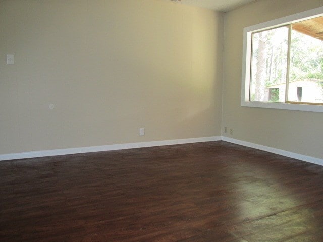 Building Photo - 2105 Bush Dr