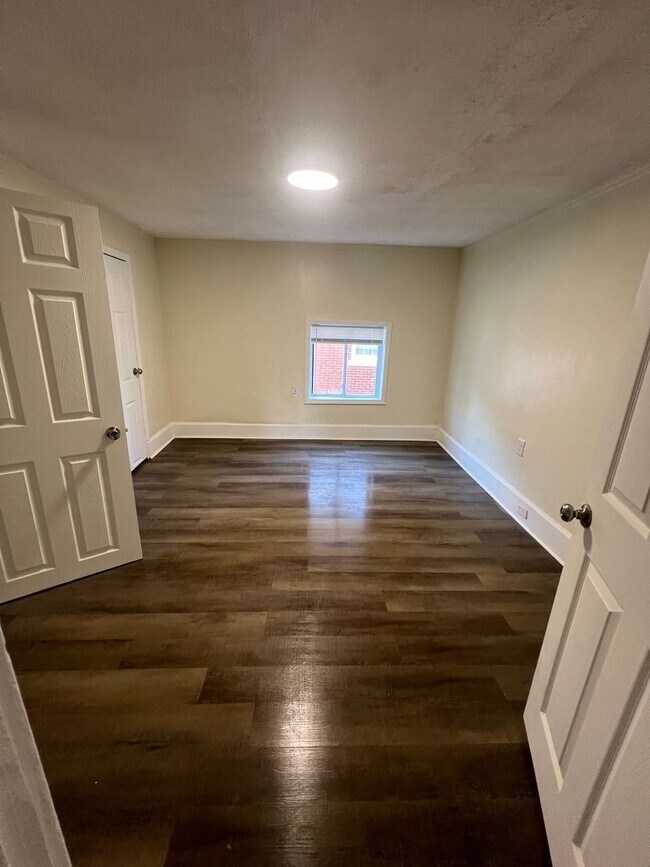 Building Photo - 425 Gibson Ave