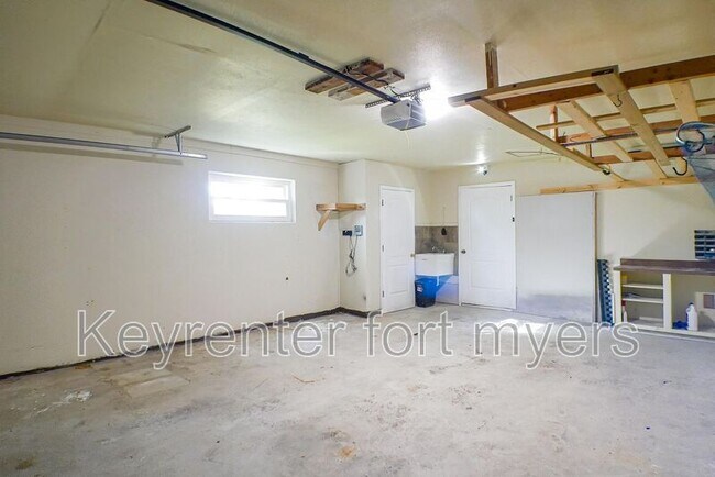 Building Photo - 2221 Cape Way