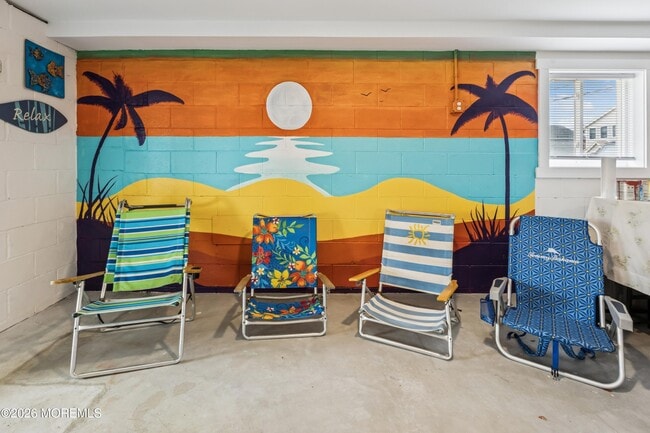 Building Photo - 124 2nd Ave