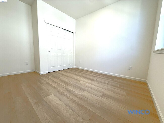 Building Photo - 3810 Norbridge Ave