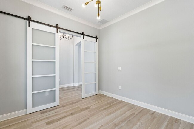 Building Photo - 95169 Poplar Way