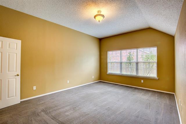 Building Photo - 5713 Meadows Way