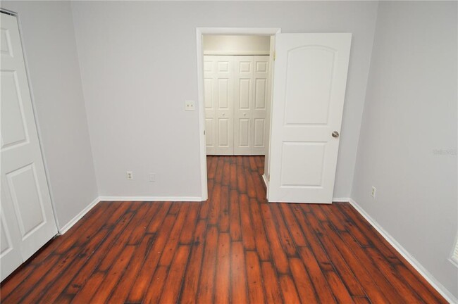 Building Photo - 8605 Mallard Reserve Dr
