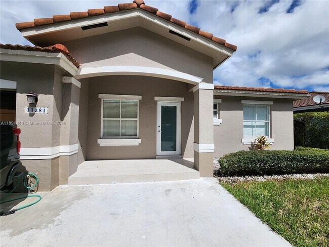 Building Photo - 11281 SW 247th Ter