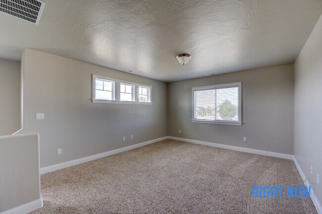 Building Photo - 4648 N Elisha Ave