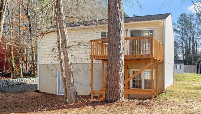 Building Photo - 7 Misty Creek Ct