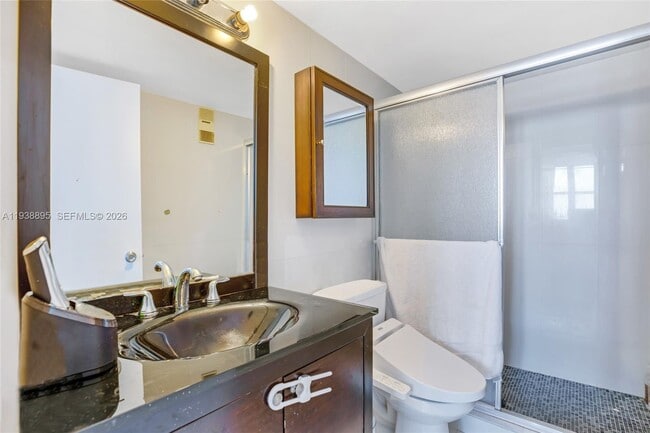 Building Photo - 770 Claughton Island Dr