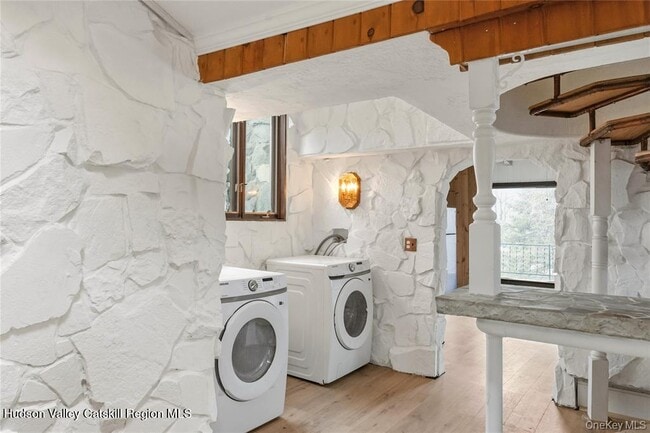 Building Photo - 378 Broadway