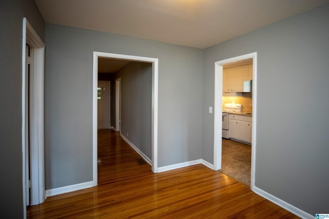Building Photo - 729 Heflin Ave E