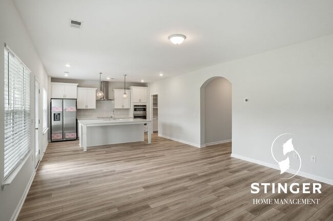 Building Photo - 103 Grange Ln