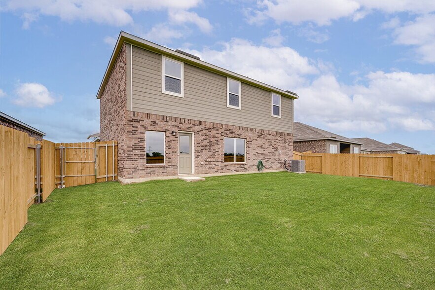Building Photo - 227 Patton Ln