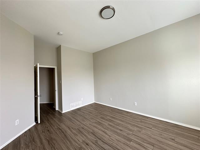 Building Photo - 1129 April Springs Dr