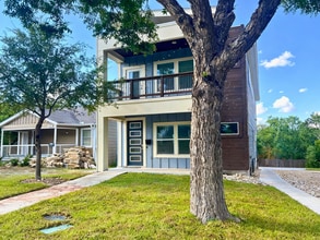 Building Photo - 427 Natalen Ave