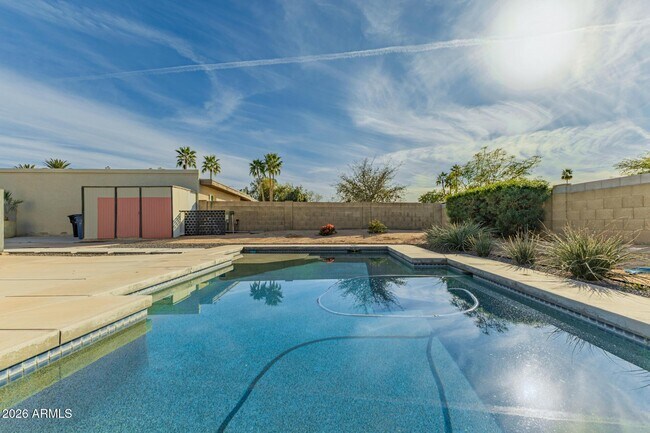 Building Photo - 4618 S Calle Los Cerros Dr