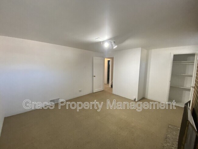 Building Photo - 745 N Fairfax St