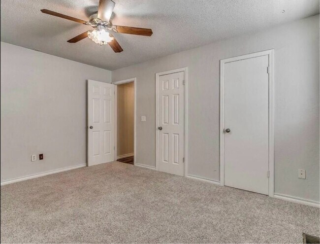 Building Photo - 309 Kimberly Ln
