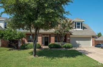 Building Photo - 817 Water Oak Tr